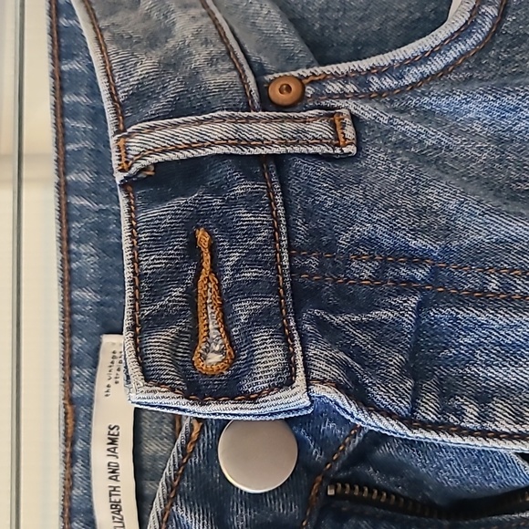 Elizabeth and James jeans - Picture 3 of 5